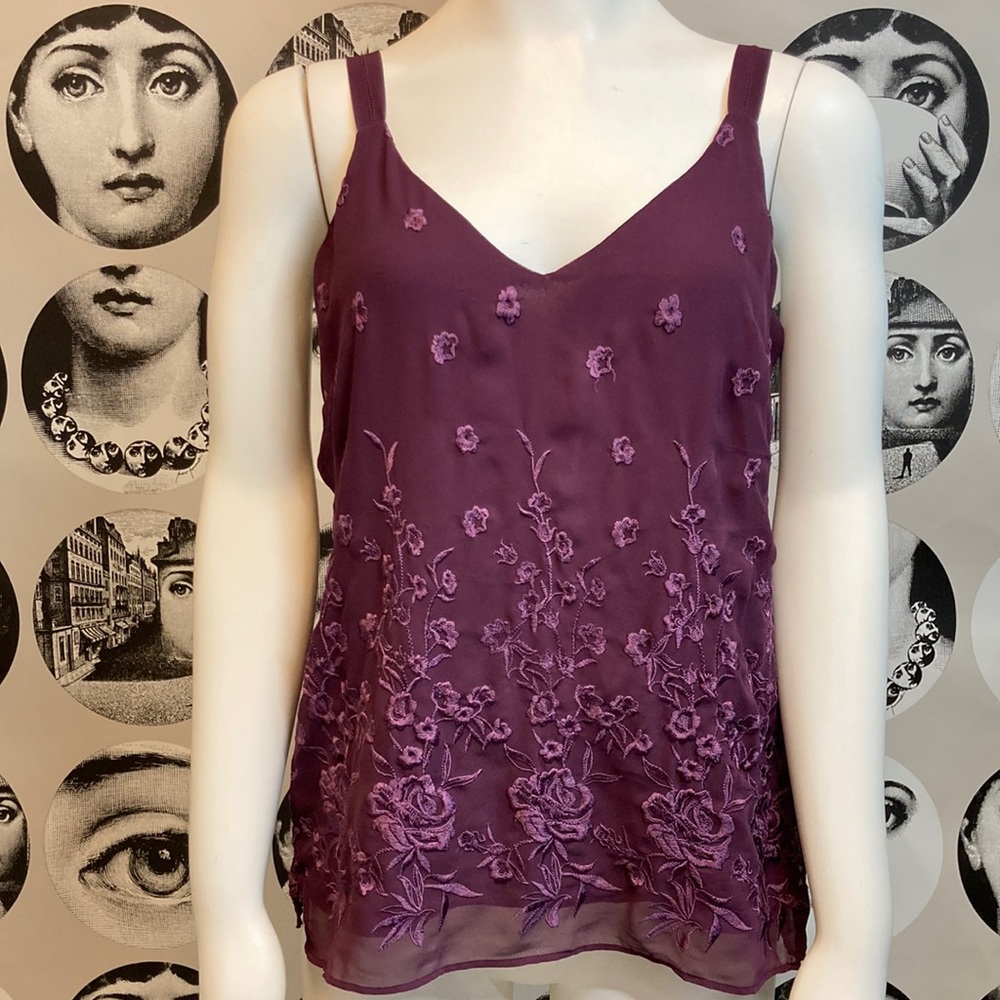 White House Black Market dual layer embroidered floral tank in Purple Sz Sm